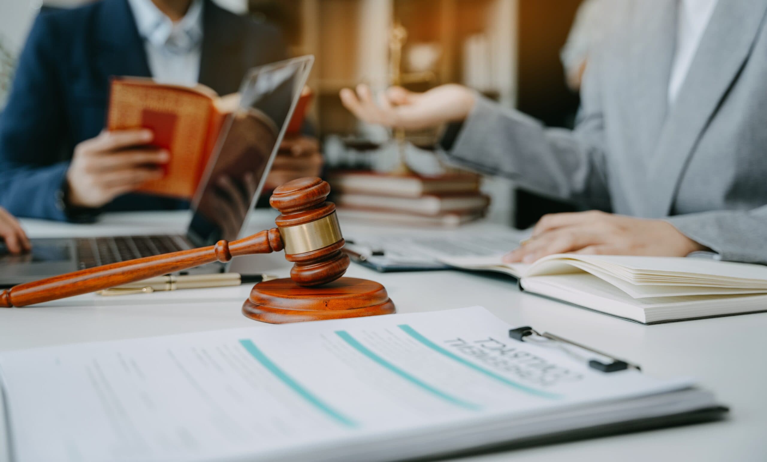 Mitigating Risk in Construction: Contracts, Insurance & Tariffs in Focus